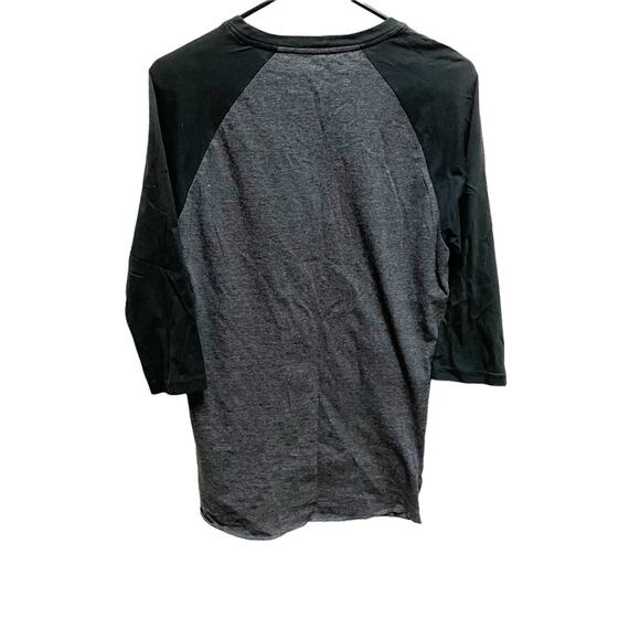 Hurley Gray & Black Y2K Baseball Tshirt with Camo Front Pocket Men’s Small - Picture 5 of 5